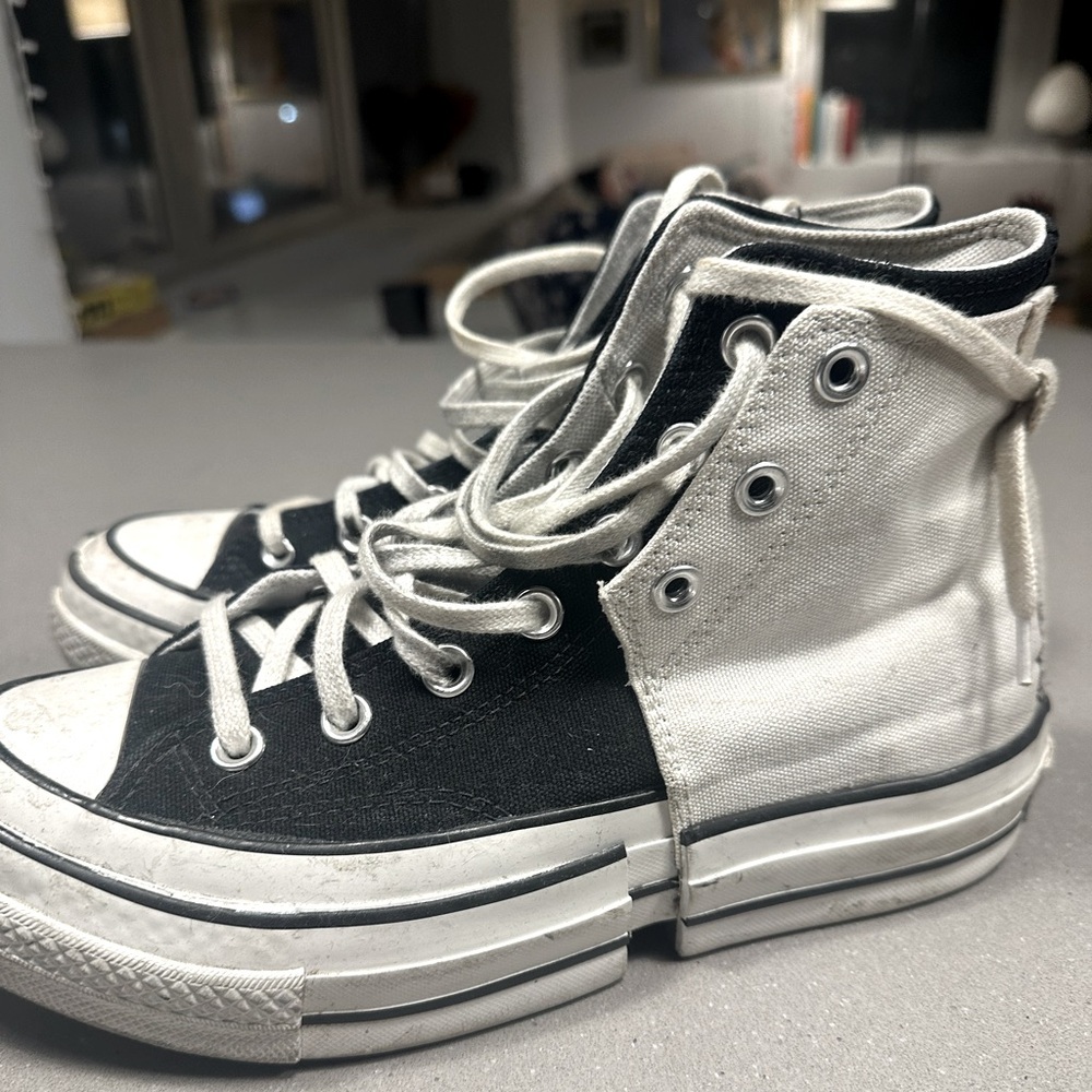 Limited edition high top Converse 
#hightop #converse #b&w